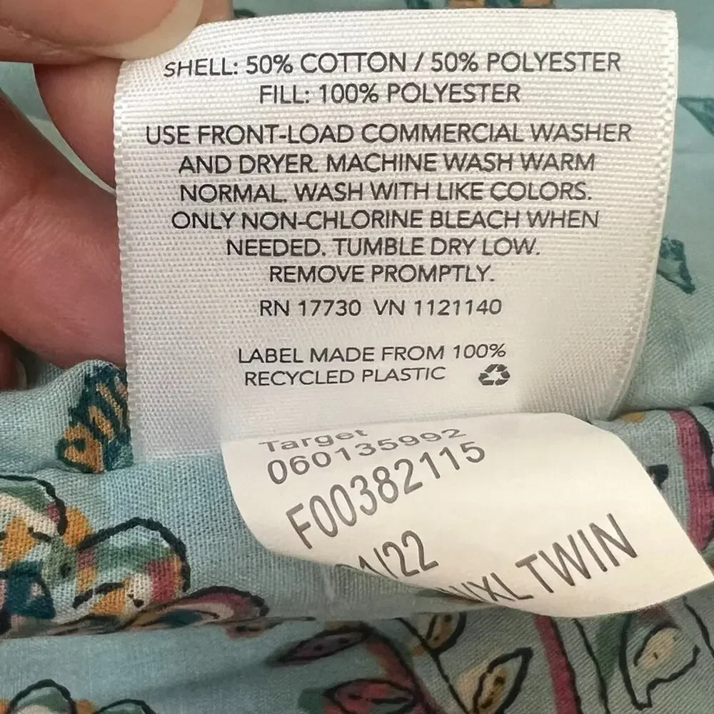 Threshold Twin Size Comforter Blue Floral Design Reversible